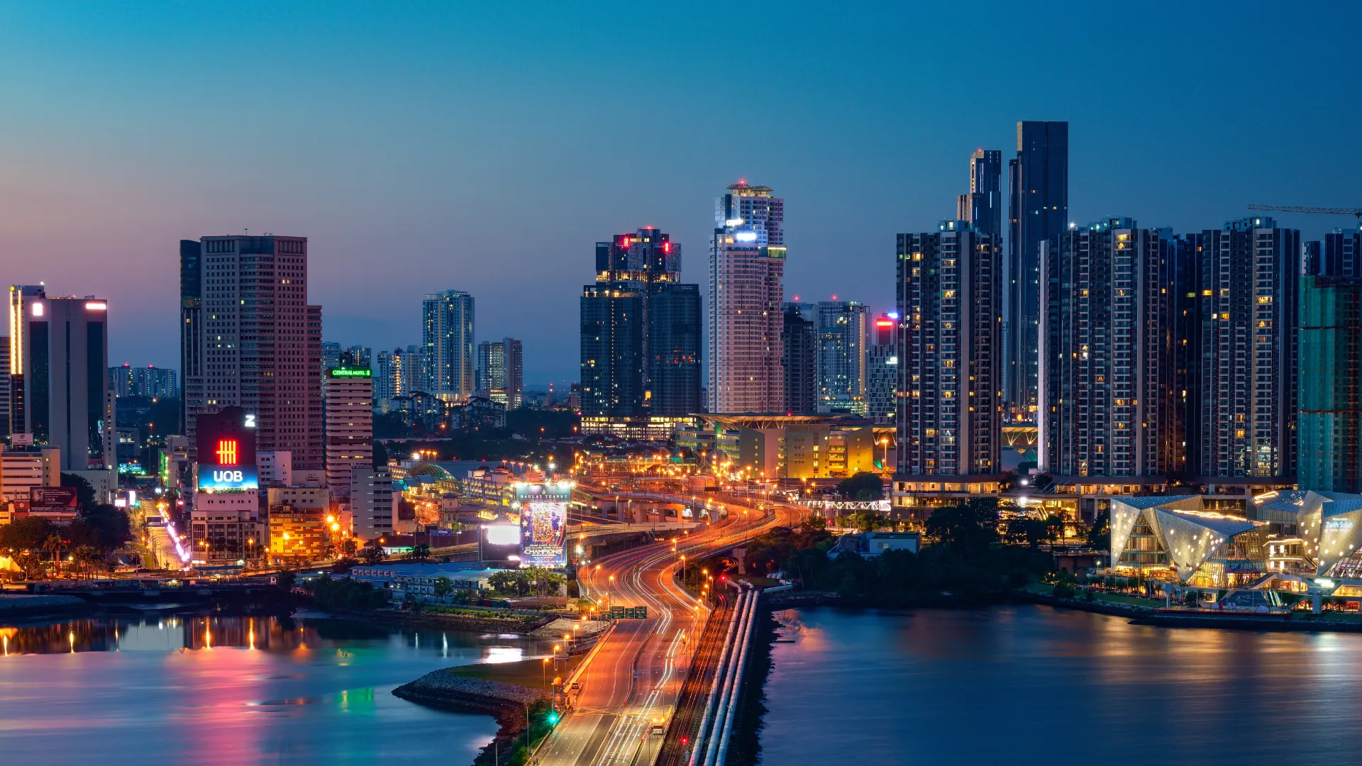 Singapore to Malaysia Johor Bahru Causeway private car service