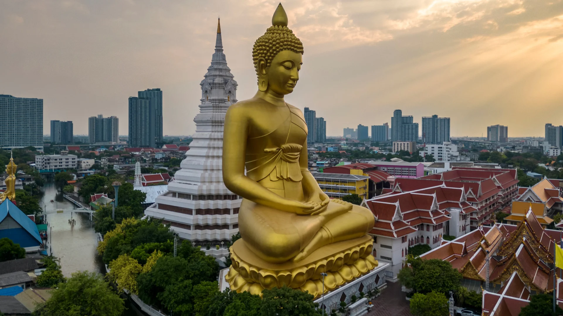 Long distance and Thailand private car