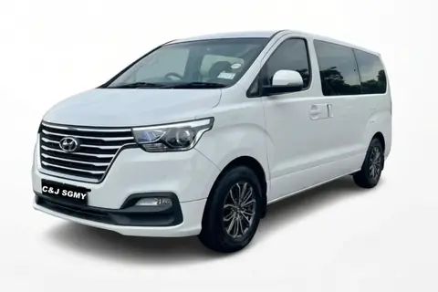 Starex 11-seater
