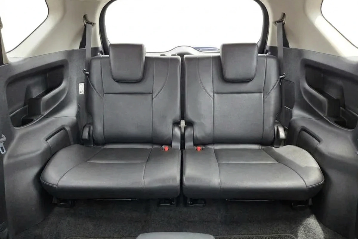 Comfortable back row passenger space inside Toyota Innova 7 seater private car SG to JB