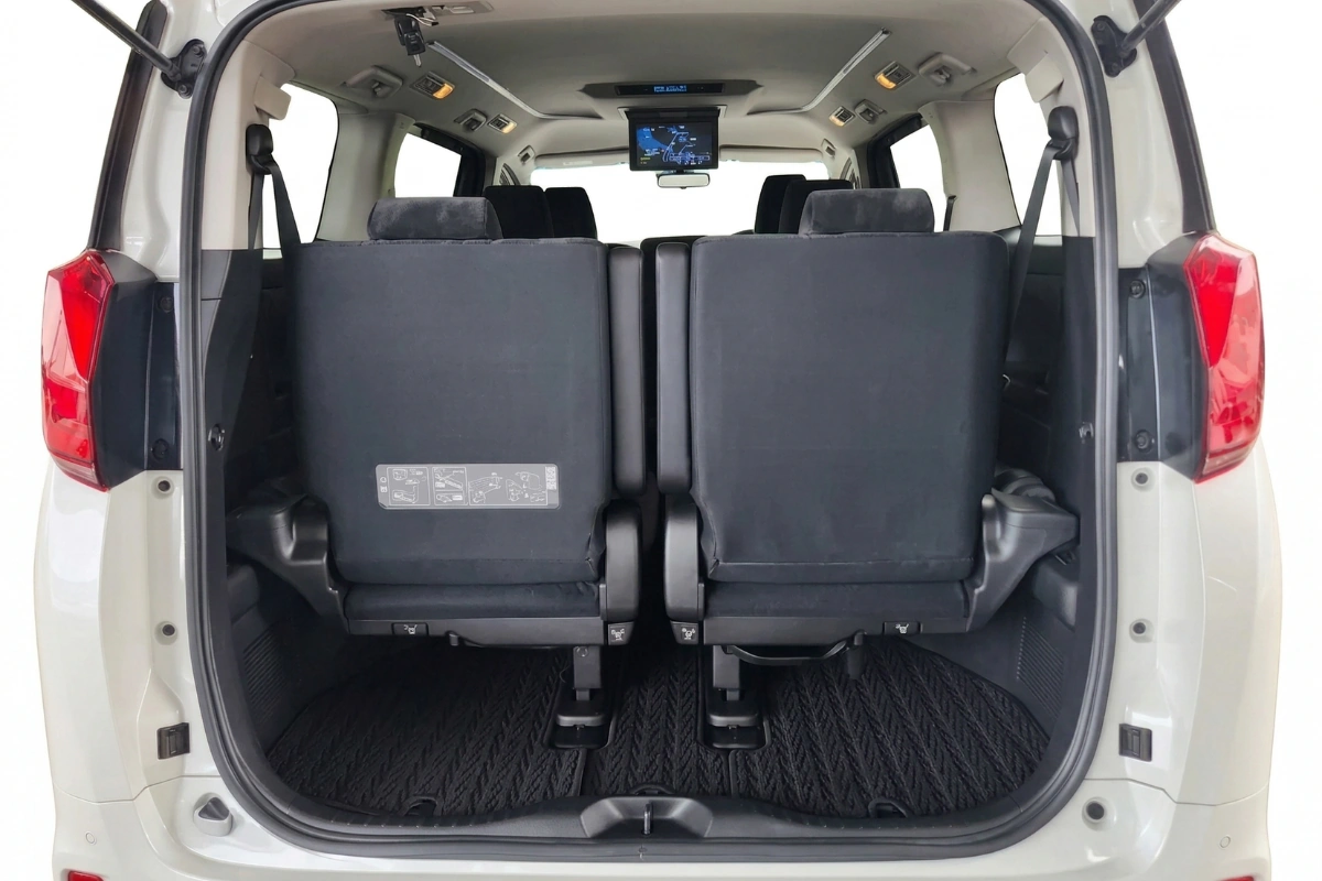Trunk space for luggage in Toyota Alphard 8 seater private car for SG to JB transfer