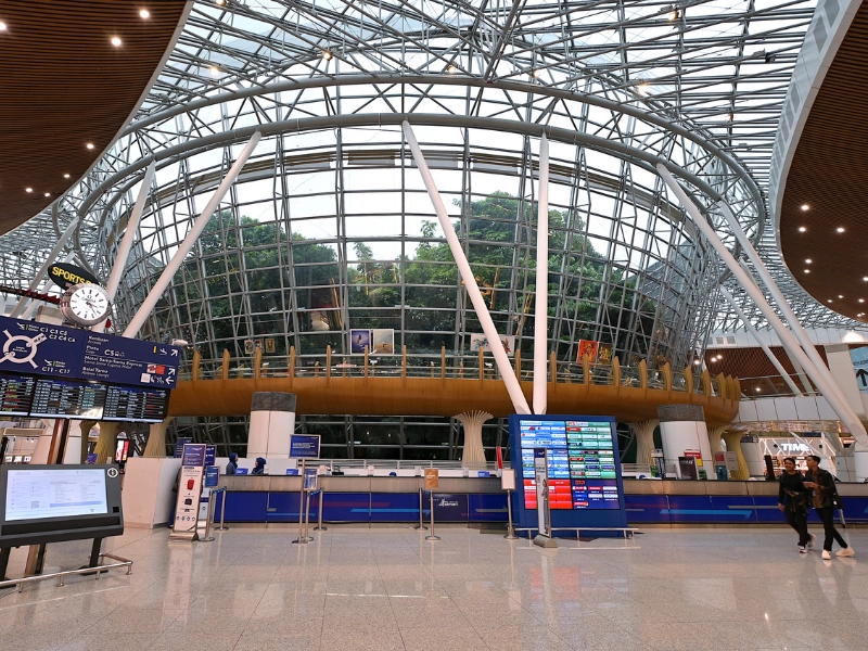 Kuala Lumpur International Airport KLIA drop-off area for private transport