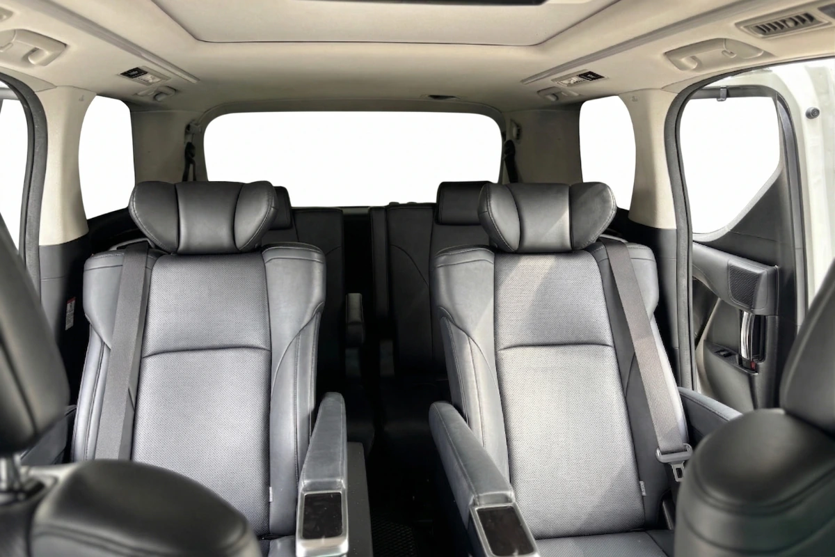 Spacious VIP interior of luxury 7 seater private car SG to JB border transfer